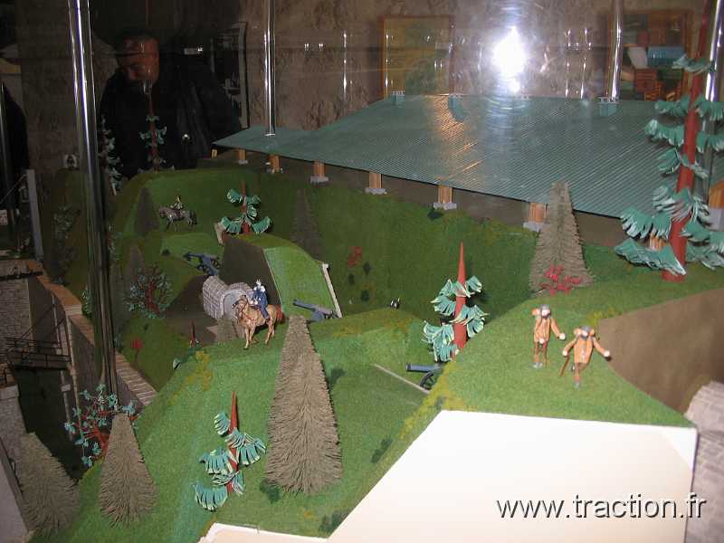 2011_CVAAM_35ans_8_Fort_des_Rousses (14).JPG - 35 Ans du CVAAM, sortie dans le Doubs et le Jura, du 26 Avril au 1er Mai 2011, Le Fort des Rousses, caves d'affinage Juraflore